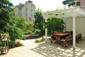 Гостиница Veda Guest House  Поморье